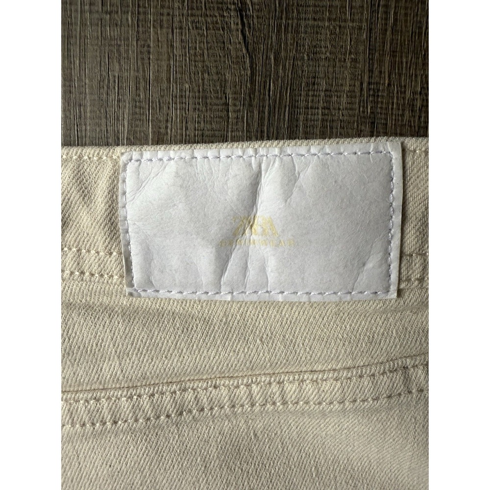 Zara Jeans Womens 4 Ecru High Rise Slim Straight Side Slit Minimalist Neutral - Picture 9 of 9